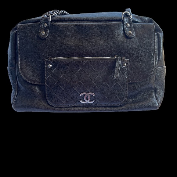 VINTAGE CHANEL BAG From the Fall/Winter 2007 Collection by Karl Lagerfeld. - Picture 2 of 16